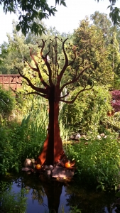 Baum Edelrost - Exklusive Gartendeko Rost
